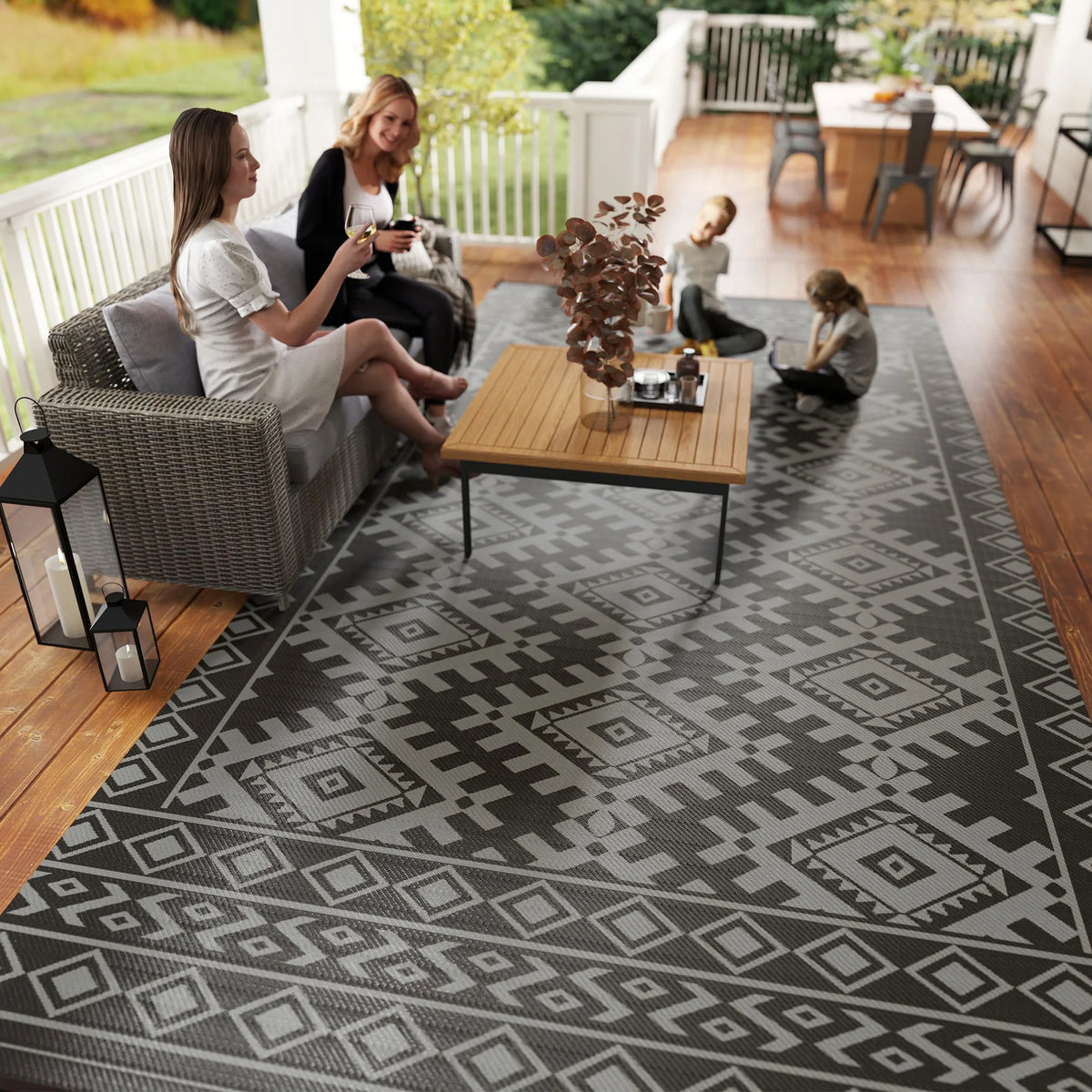 Modern Geometric Polypropylene Outdoor Decorative Rug